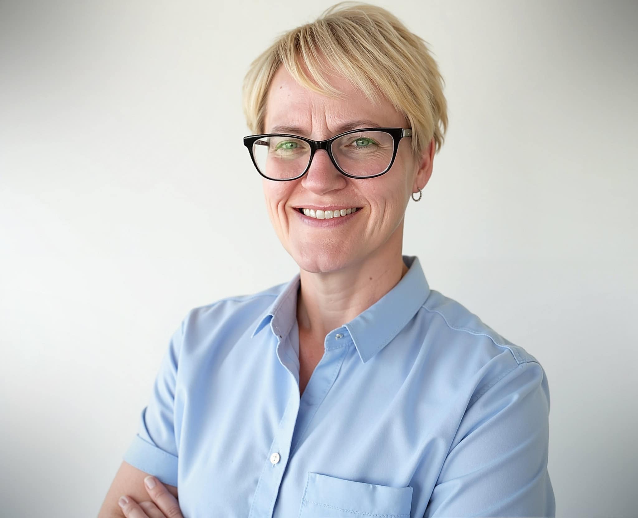 Carolann headshot