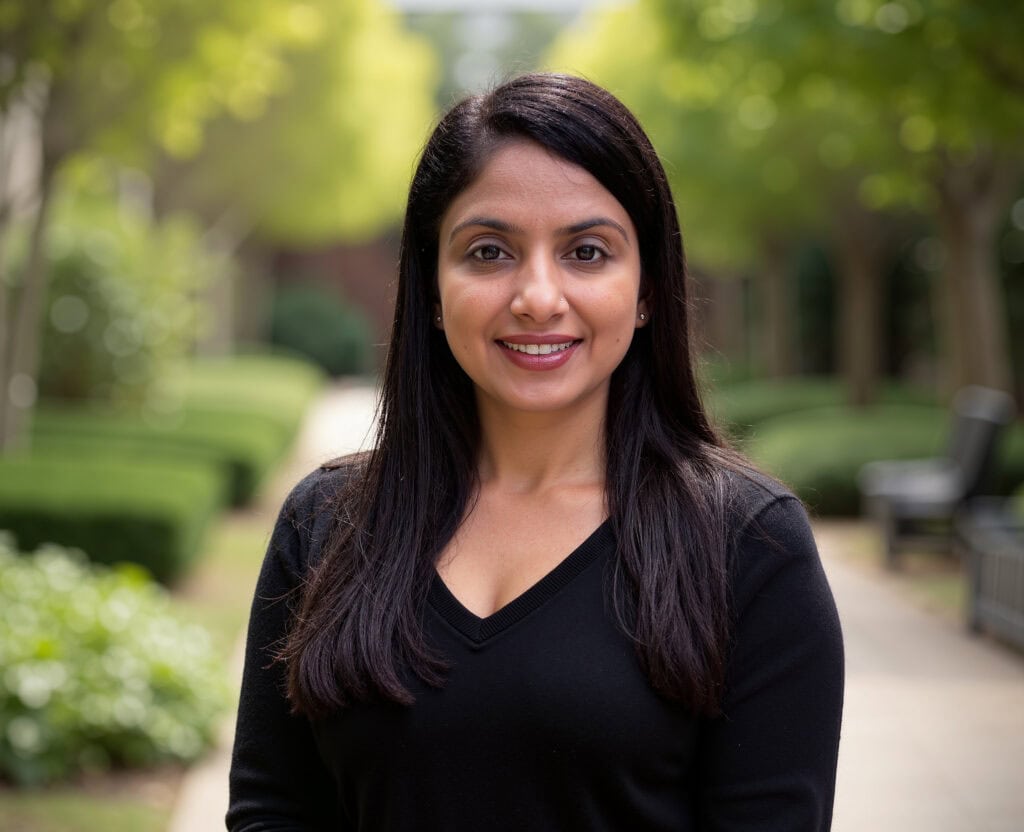 Nikita Arora headshot